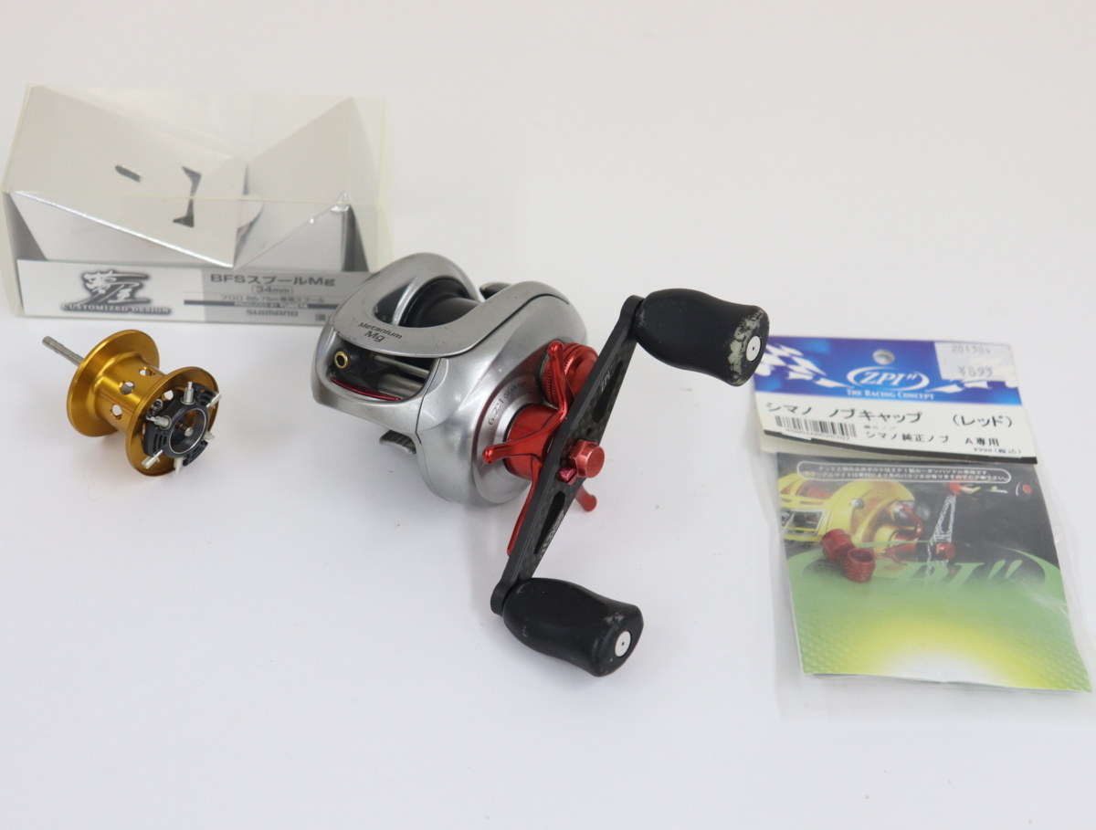 シマノ 07メタニウム Mg7 左ハンドル 07メタニウムmg 希少 ZPIシルバーカーボンハンドル ZPIベイトフィネスカスタム メタマグ メタニウム 07メタニウムMg SHIMANO 左 nium zpiの通販 本体のみ
