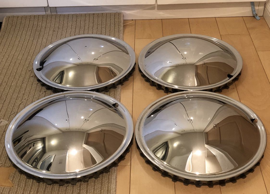 13インチ　ムーンホイールキャップ