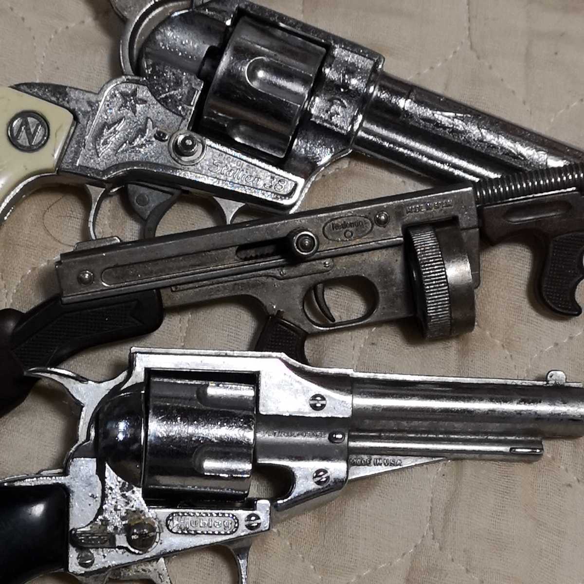 昭和レトロ 火薬銃 大量 モナカ銃 ダイキャスト プラ玉 革製ホルスター 