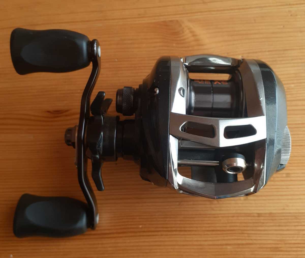 Daiwaダイワ ALPHAS SV 105SHL ベイトリール フィッシング Daiwaダイワ