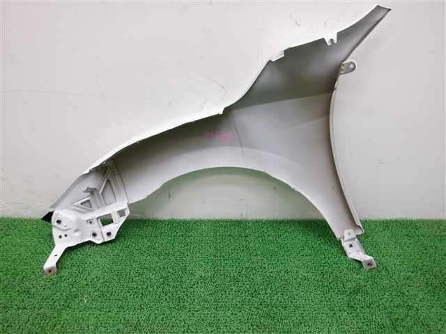 Fender 60211-TGG-A00ZZ Honda Passenger - Civic Front Grey 0 1