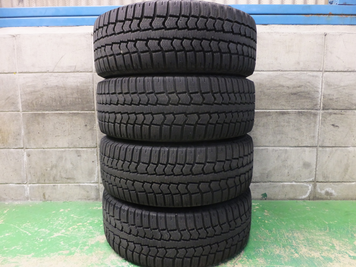 バリ溝！9分☆アウディ 等 205/55R16 スタッドレス AGA TARGA ピレリ