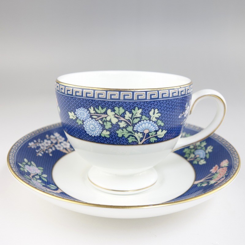 【新作入荷，セール】 ウェッジウッド Wedgwood ブルーサイアム ティーカップ&ソーサー リー F994 Bランク(ウェッジウッド)｜売買されたオークション情報、yahooの商品情報をアーカイブ公開 - オークファン ウェッジウッド
