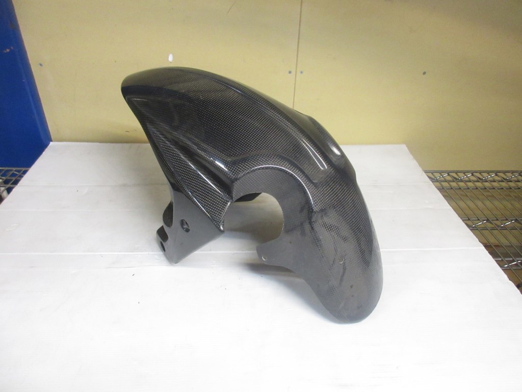 99～07ハヤブサ、カーボンフロントフェンダー新品 99～07ハヤブサ、カーボンフロントフェンダー新品 99～07ハヤブサ