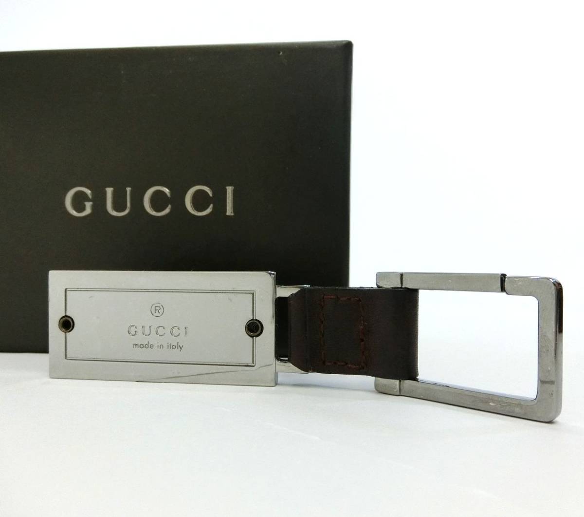 特価♪GUCCI・グッチ☆ストラップ キーホルダー ロゴ入りメタル