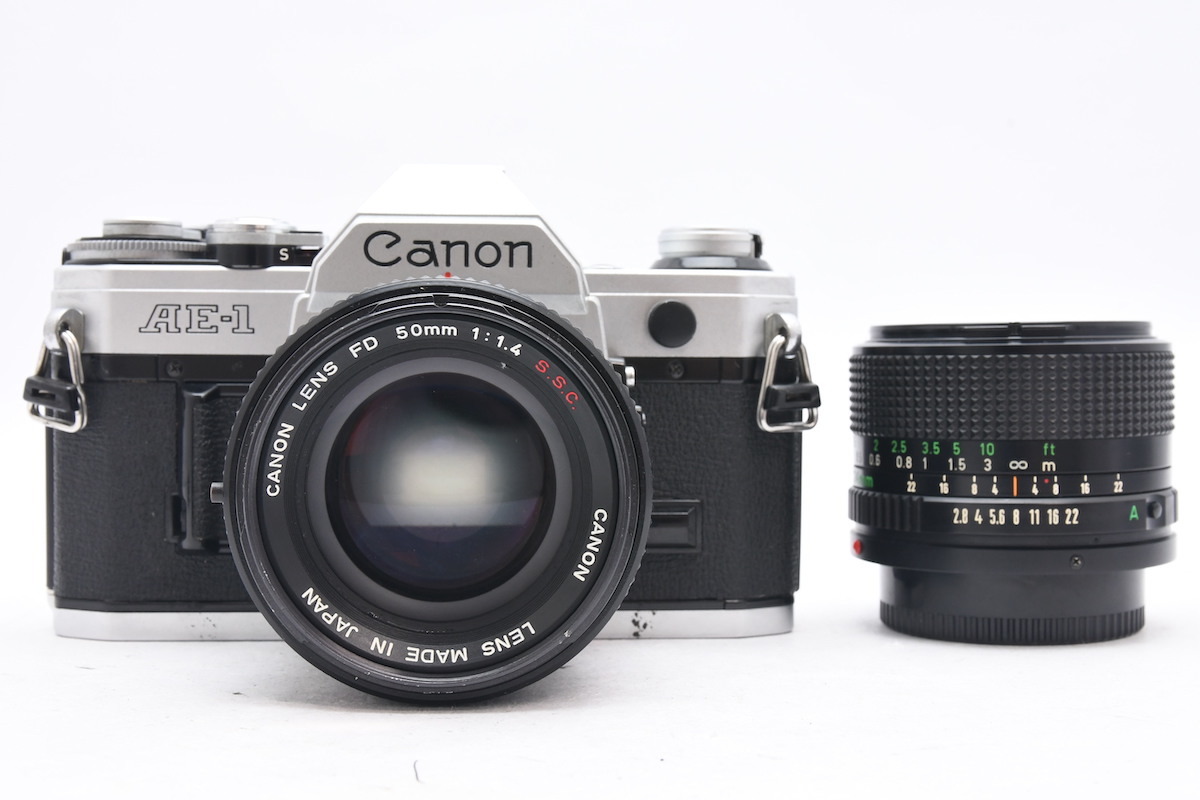 Canon AE-1 - 50mm Lens Camera 35mm Film SLR with | Program FD f⁄1.8