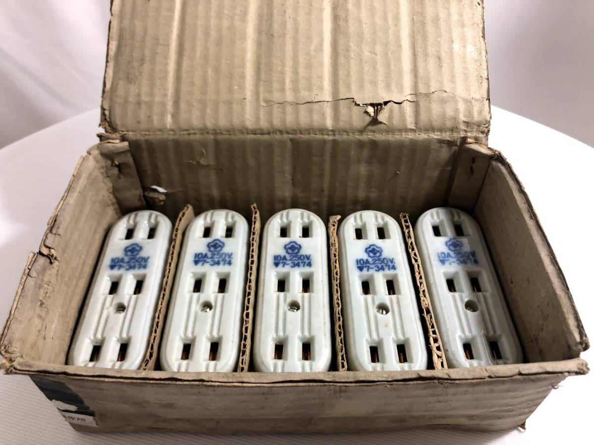 昭和レトロ 桜井電機 テーブルタップ 5セット 陶器製 昭和レトロ 桜井電機 テーブルタップ 5セット 陶器製