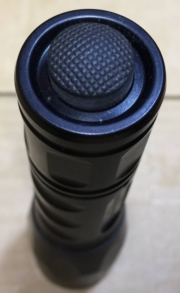 P2X SUREFIRE FURY DEFENDER Fury : Surefire (シュアファイア) シュアファイア Defender P2XD-A-BK LED LEDフラッシュ DIY | アカリ
