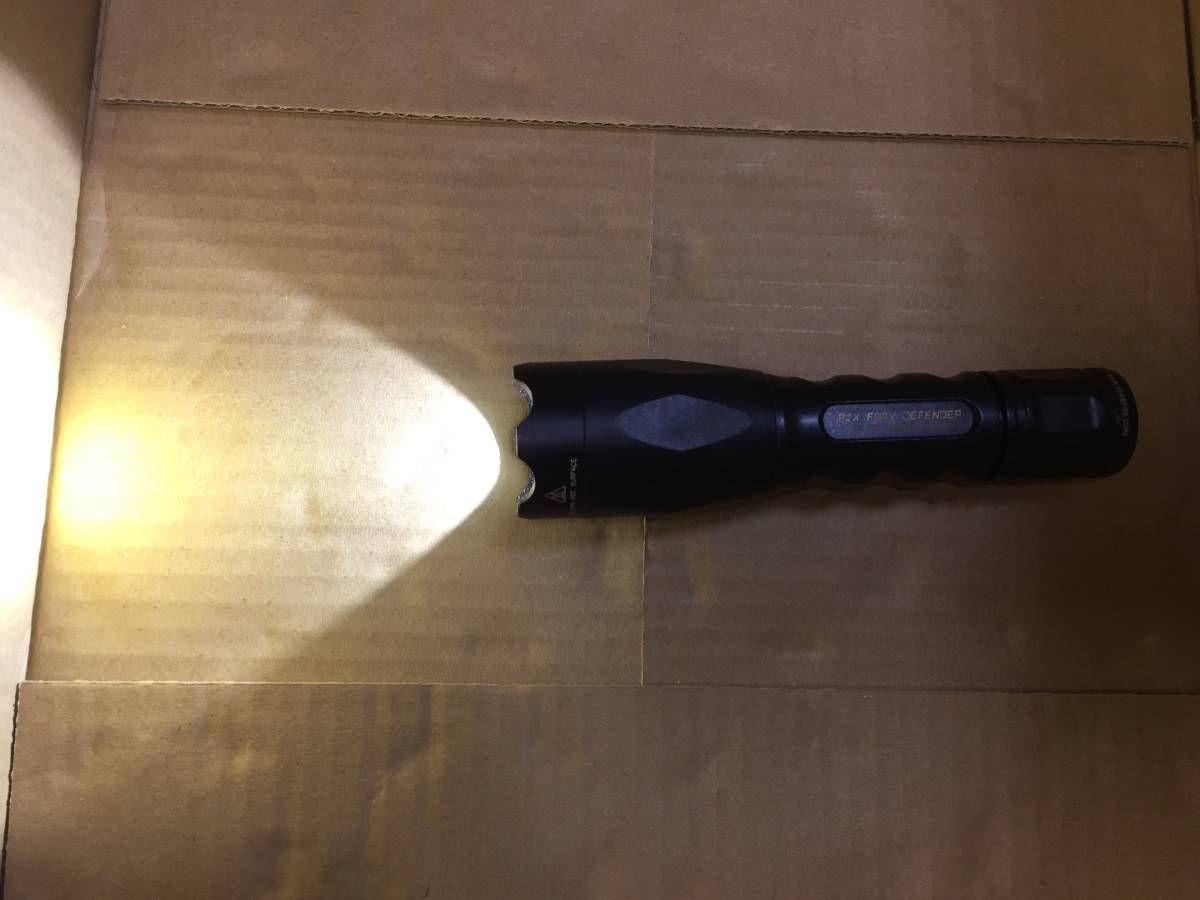 P2X SUREFIRE FURY DEFENDER Fury : Surefire (シュアファイア) シュアファイア Defender P2XD-A-BK LED LEDフラッシュ DIY | アカリ