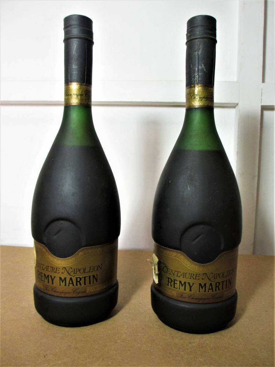 A 古酒 REMY MARTIN レミーマルタン 2本 未開封 酒 コニャック 食品、飲料