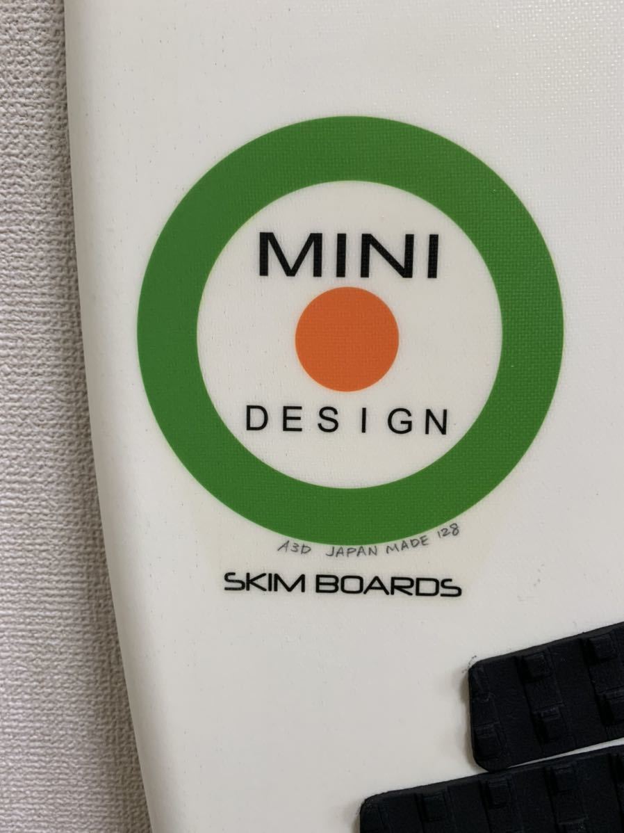 程度良☆【日本製】MINI DESIGN スキムボード 128cm デッキパッド付