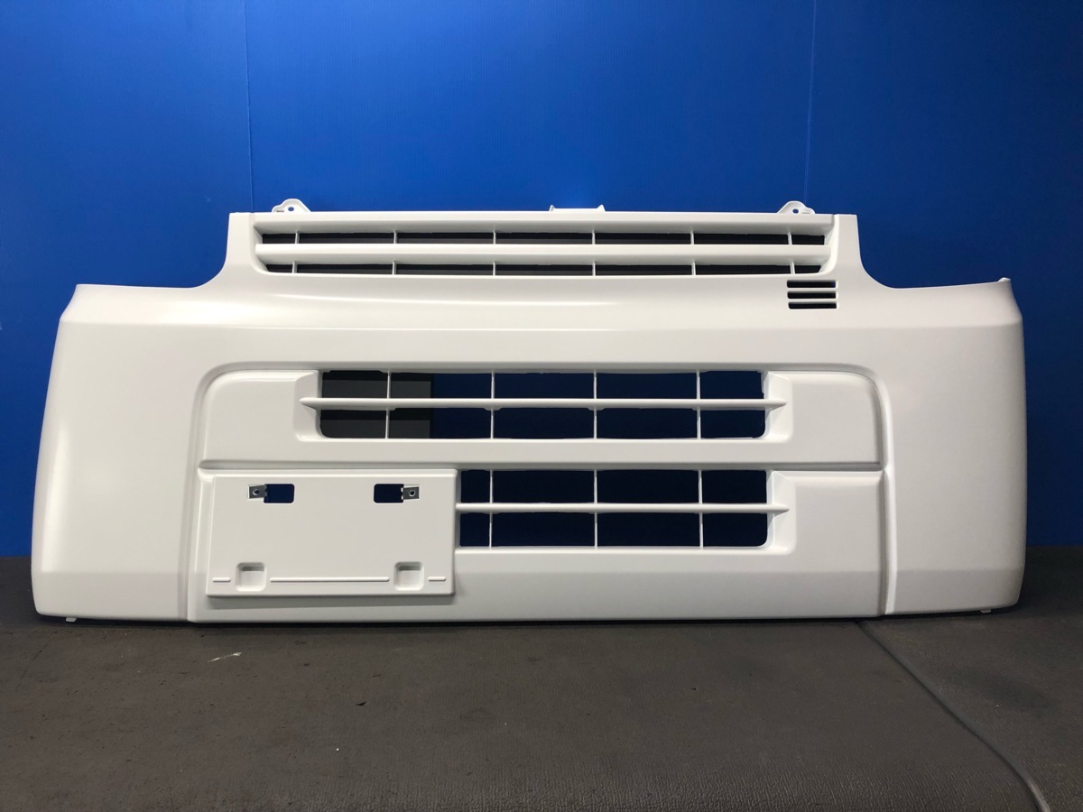 スズキ エブリィ DA17V フロントバンパー 71711-64P0 新車外し 白無