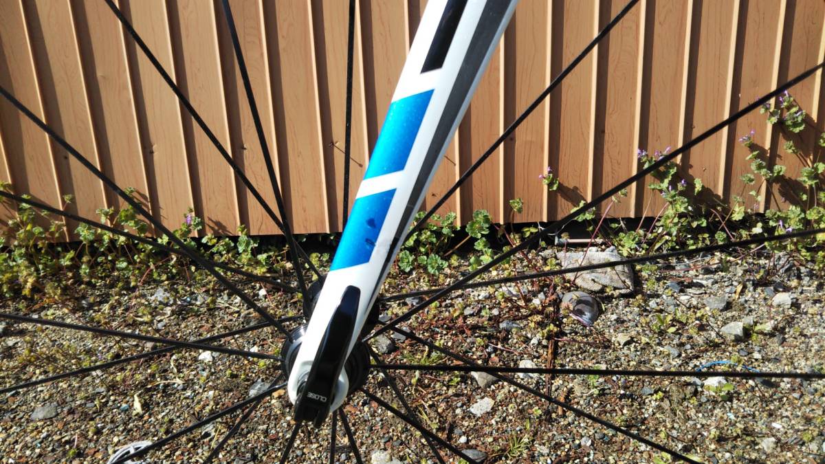 TREK MADONE2.1 2015年モデル ロードバイク&frasl; 「トレック」 大阪美原北インター店 トレック 0 エントリーロードにTREK 2.1 PINE Madone2.1がアツいっ！！｜CYCLE シマノ MADONE マドン TREK（トレック）MADONE2.1（マドン2.1）ご紹介｜CYCLE