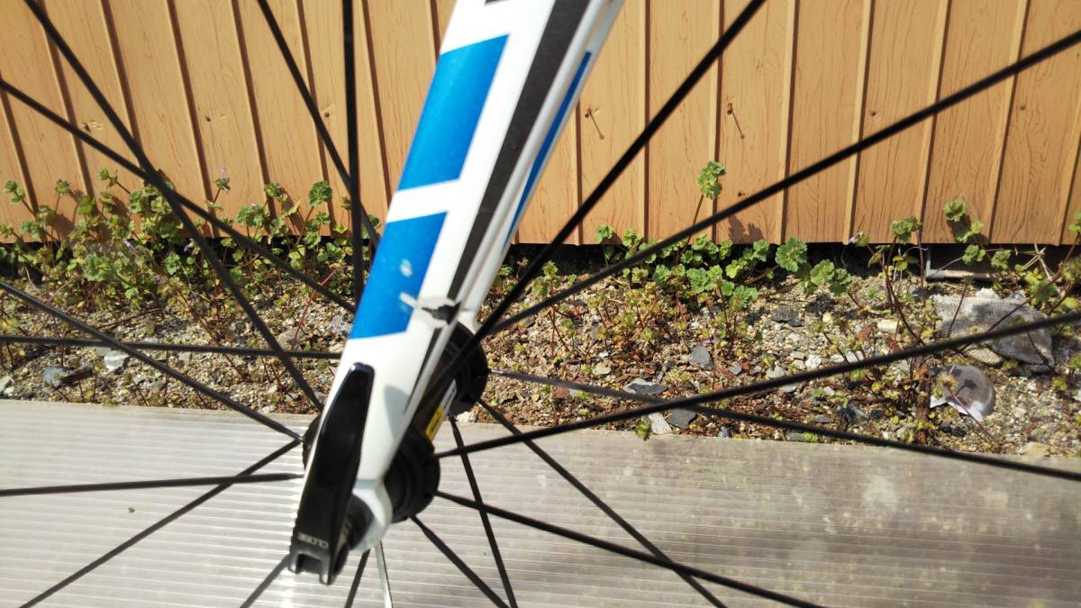 TREK MADONE2.1 2015年モデル ロードバイク&frasl; 「トレック」 大阪美原北インター店 トレック 0 エントリーロードにTREK 2.1 PINE Madone2.1がアツいっ！！｜CYCLE シマノ MADONE マドン TREK（トレック）MADONE2.1（マドン2.1）ご紹介｜CYCLE