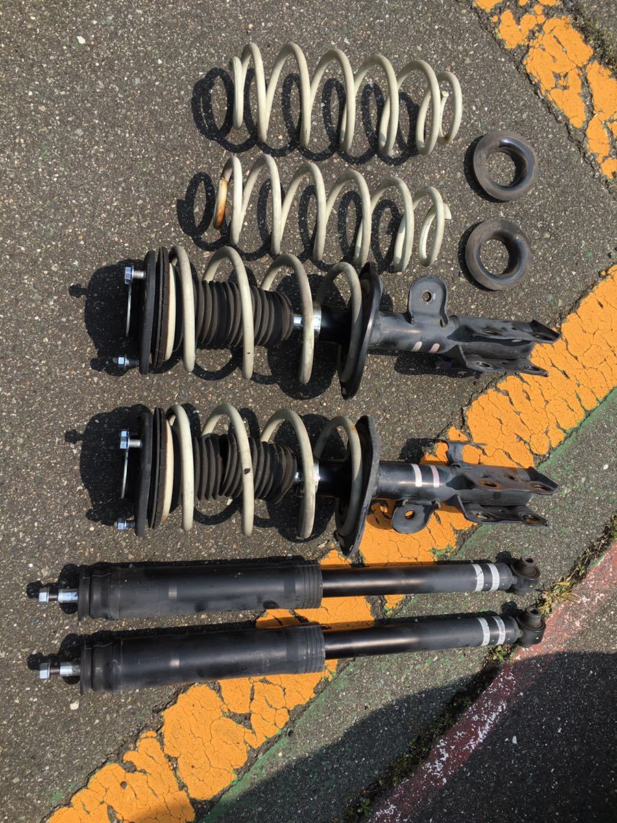 TEIN 純正形状ショック (EnduraPro プリウス ZVW30 後期 純正 ショック 