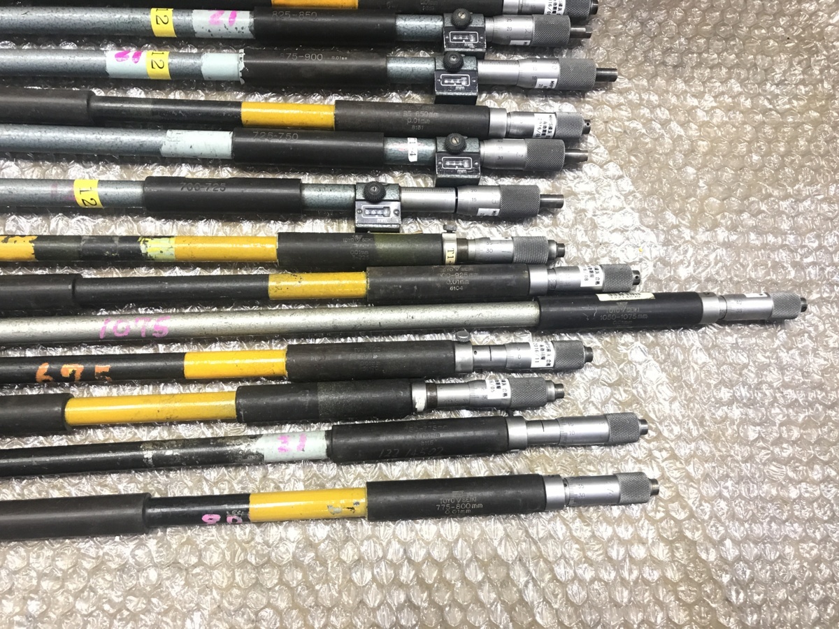 ◇ミツトヨ他　棒マイクロメーター1山　600-1075mm　A138487　A1A3-0　◇小林機械◇ | ミツトヨ マイクロメータ基準棒 OMS1-600 OMS 1セット(2PC)（直送品