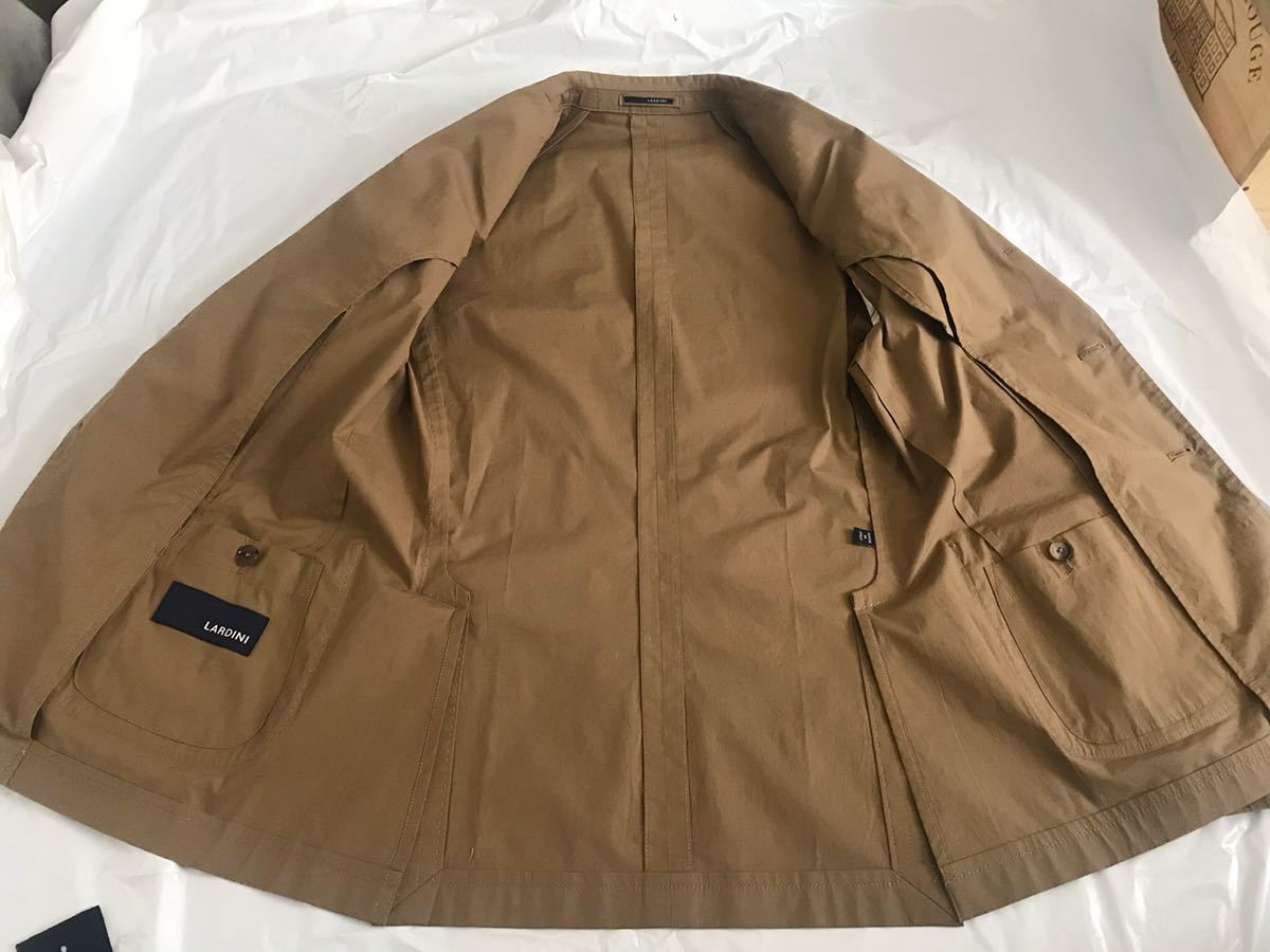 美品>LARDINI ベージュ ウール コットン スーツ サイズ52