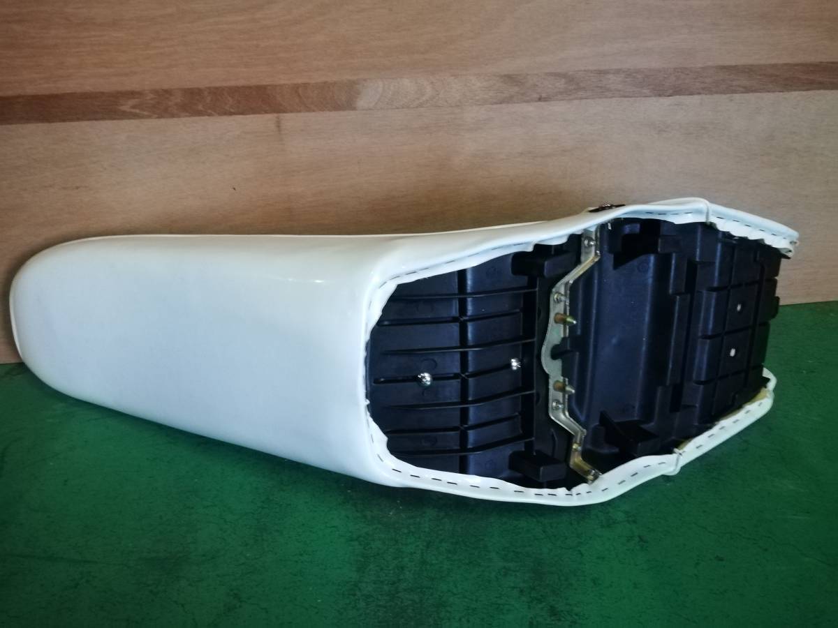 ZRX400 | 三段シート⁄ロングシート ZRX400-Ⅱ 三段シート（車用品