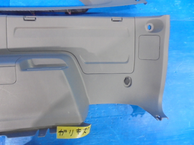 ハイラックスサーフ ハイラックス TRN215W&frasl;GRN215W &frasl; サーフ GRN215W トヨタ 0 TRN215W | 1 TRN210W 純正 ハイラックスサーフ型式：CBA-GRN215W（トヨタ）のクルマカタログ 後期 トヨタが