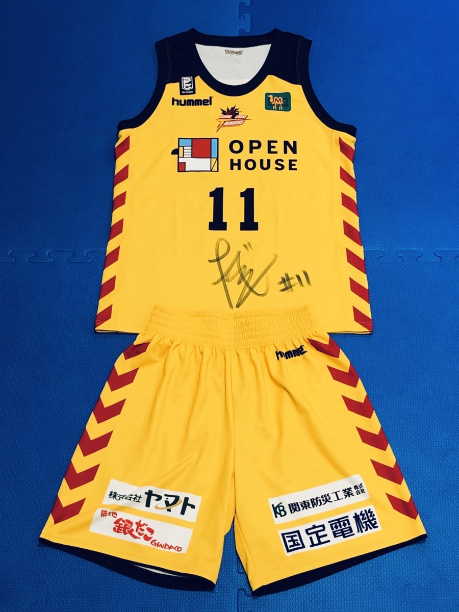 格安，新作 群馬クレインサンダーズ#11 長島 蓮 2019-20シーズン着用＆サイン入りホームユニフォーム(記念ユニフォーム)｜売買されたオークション情報、yahooの商品情報をアーカイブ公開 - オークファン ユニフォーム
