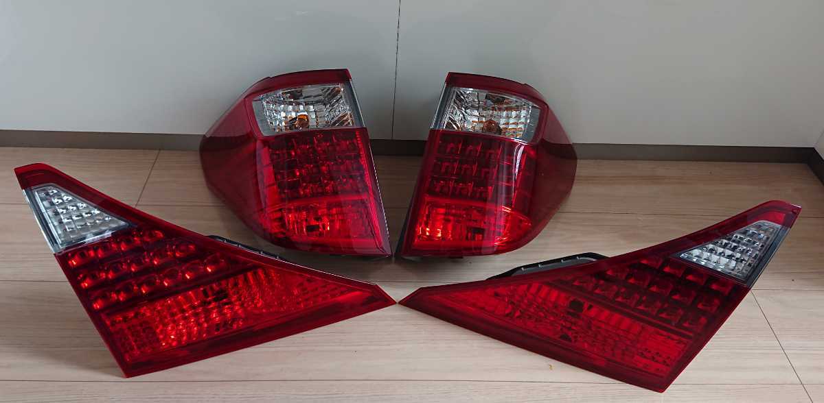 美品】 20系 アルファード 後期 LED 純正 テールライト テールランプ 