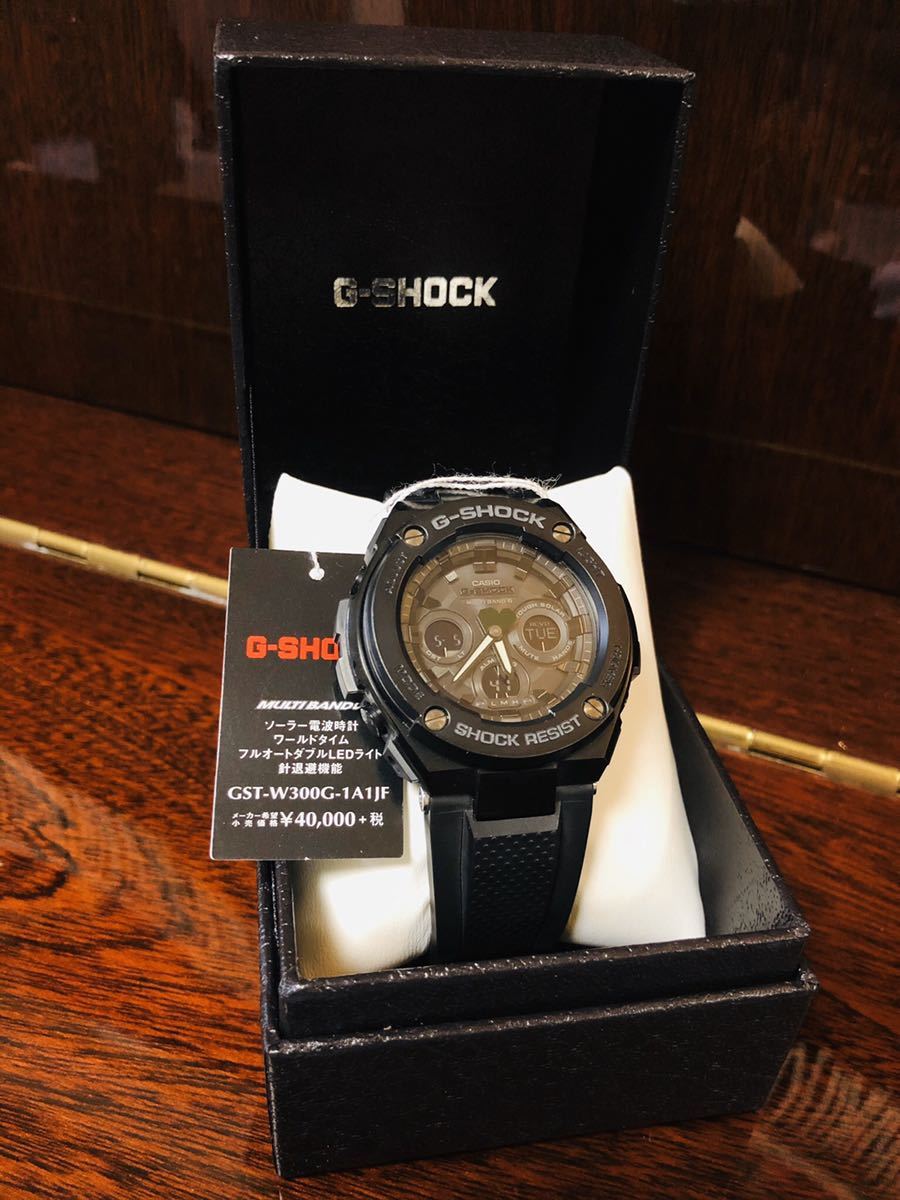 ☆極美品☆ ほぼ未使用　G-SHOCK CASIO カシオ ジーショック GST-W300G-1A1JF 電波ソーラー フルオートLED 定価44.000 