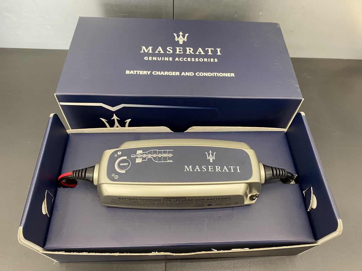 マセラティ 純正 バッテリーメンテナー　充電器　バッテリー充電器　バッテリー　グラントゥーリズモ　ギブリ　クアトロポルテ　レヴァンテ