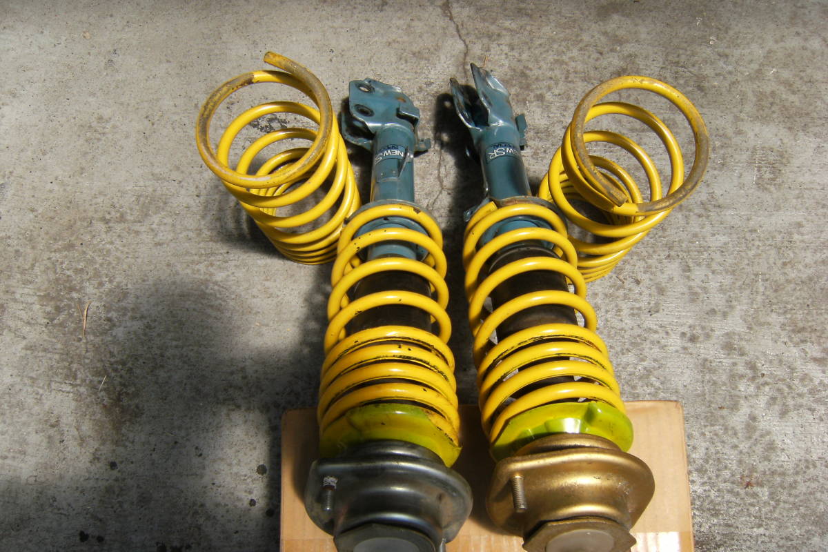 ダイハツタントL350Sストラット及びダウンサス