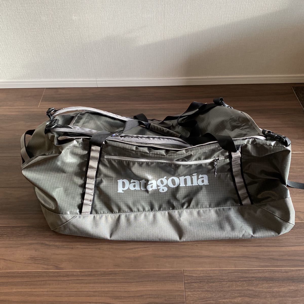 patagonia ブラックホールダッフル 120l グレー パタゴニア パタゴニア 