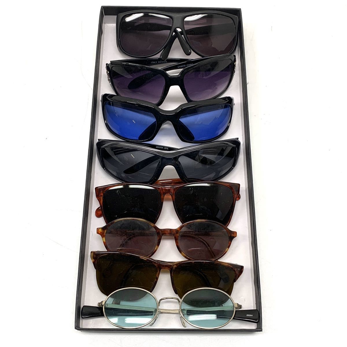 サングラス 色付きメガネ 43点 まとめて ヴィンテージ アンティーク メーカー ブランド 眼鏡 フルリム いろいろ 兼用 ジャンク セル プラスチックフレーム 売買されたオークション情報 Yahooの商品情報をアーカイブ公開 オークファン Aucfan Com