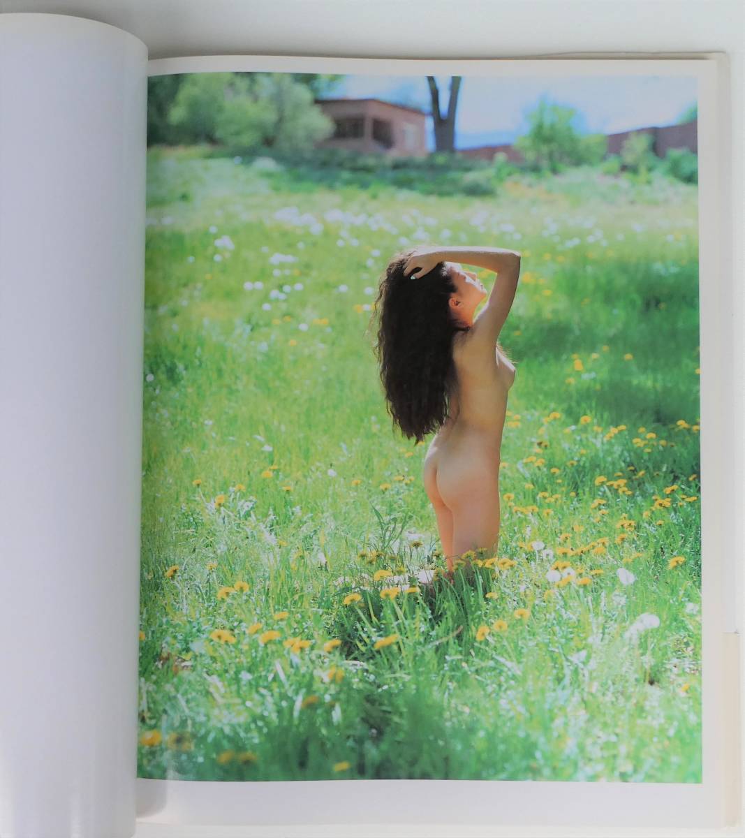 篠山紀信による秀逸の美しい宮沢りえヌード写真集「Santa Fe」_2