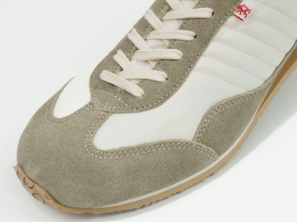 Patrick パトリック Stadium スタジアム 上質ナイロン ベロア スニーカー 41 オフホワイトベージュ 日本製 41 26 0cm目安 売買されたオークション情報 Yahooの商品情報をアーカイブ公開 オークファン Aucfan Com
