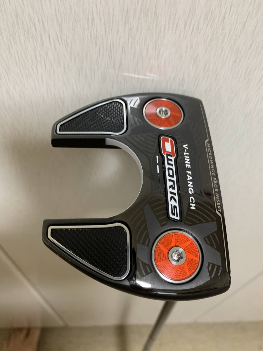 Odyssey O-Works V-Line Fang CH Putter Review - Plugged In