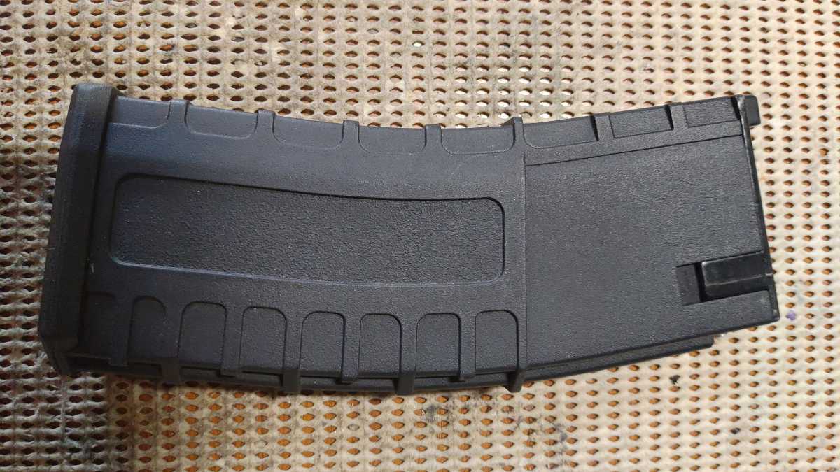 GHK G5 Magazine ゆるくサバイバル Rifle ガスブローバックライフル（GHK-G5-TN）のレビュー GHK G5 マガジン３