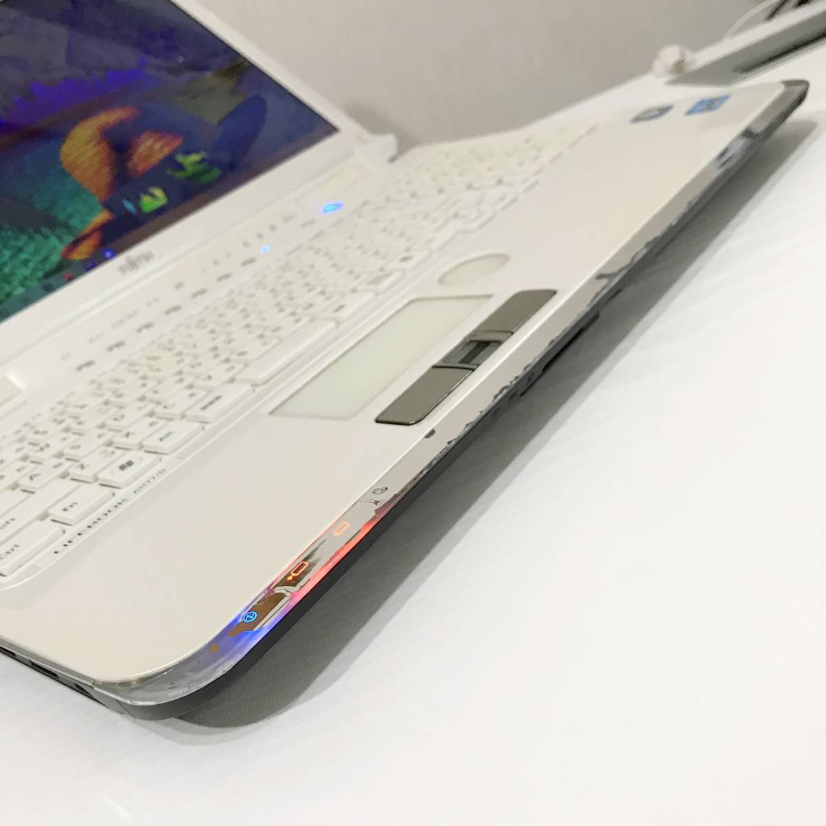 1円~ 爆速SSD480GB☆メモリ8GB+高性能Core i7 美品 AH77/D Office Windows10 64bit Blu-rayドライブ 富士通 LIFEBOOK 白 ノートPC ホワイト 高速Core i7(第7世代)☆メモリ8GB+爆速新品SSD480GB富士通 AH77⁄B1 SSD-CK480S⁄J EXCERIA 第8世代の中古品・新品・未
