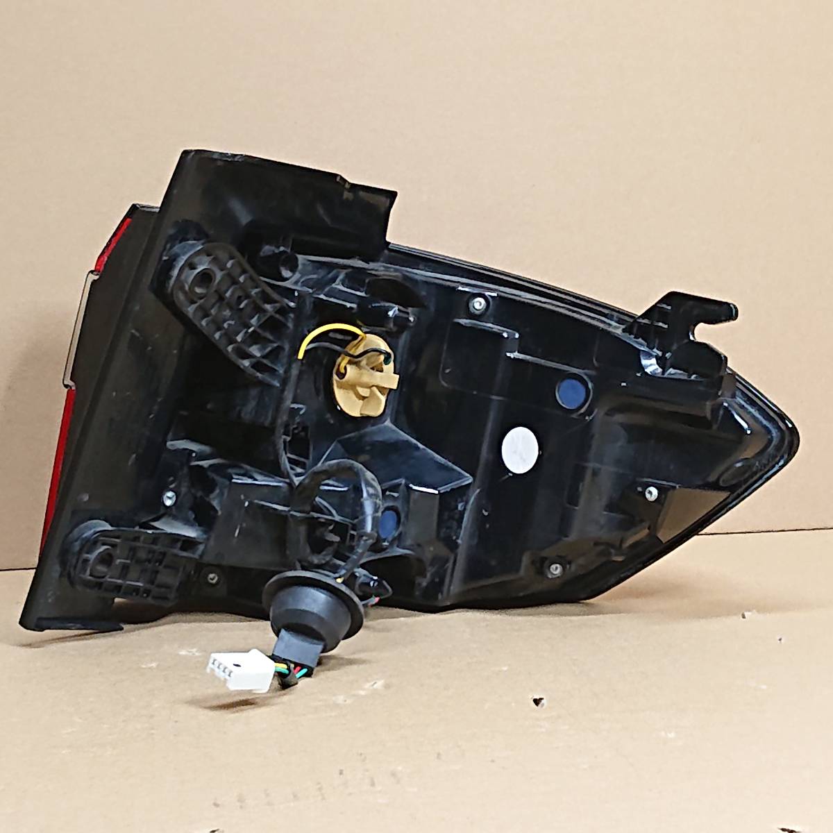 オデッセイ 純正LEDテールランプ 後期 ④ RC1⁄RC2⁄RC4 左側 33550-T6AW