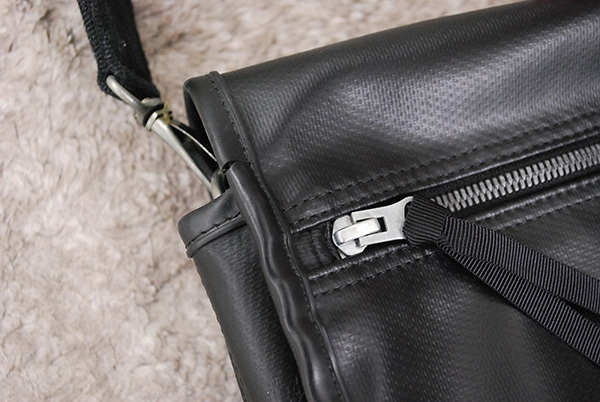 美品 吉田かばん LUGGAGE LABEL ラゲッジレーベル「NEW LINER」ニュー 