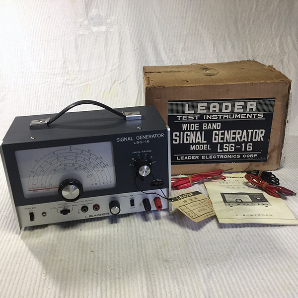 LEADER リーダー電子 「 WIDE BAND ： SIGNAL GENERATOR 広帯域