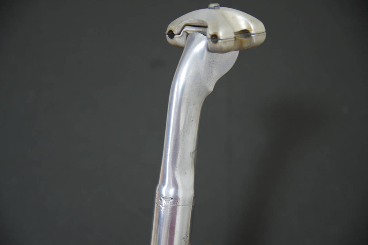 【新品，高品質】 Campagnolo カンパニョーロ エアロシートポスト 27.2 CAMPAGNOLO 刻印 ヴィンテージ MADE IN ITALY(ビンテージパーツ)｜売買されたオークション情報、yahooの商品情報をアーカイブ公開 - オークファン ビンテージパーツ