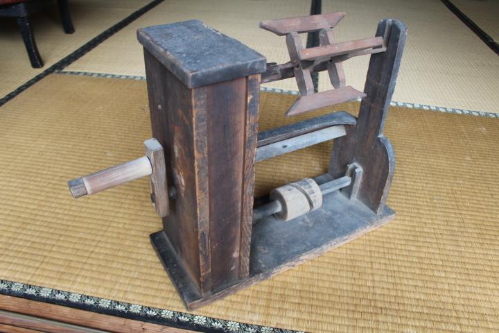 即決□古い座繰り機③□木製紡績糸枠木枠糸巻き機綿繰り