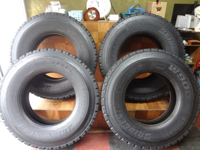 ブリヂストン 価格|11R22.5 W900 BRIDGESTONE 14PR w900の中古品 ブリヂストン 価格|11R22.5 W900 BRIDGESTONE 14PR w900の中古品