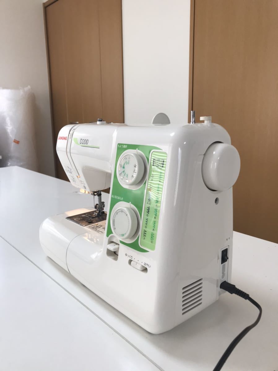 JANOMEジャノメ電子ミシンD200、美品、通電確認、ジャンク、ジャノメ