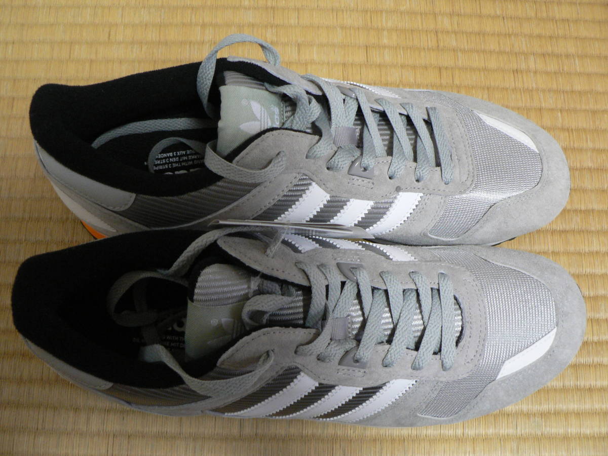 送料無料 新品 アディダス オリジナルス 28.5cm ZX700 スニーカー 