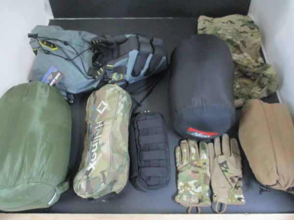 大人気，限定SALE S1461 品 アピデュラ APIDURA SADDLE PACK サドルバッグ他一人旅セット(サドルバッグ)｜売買されたオークション情報、yahooの商品情報をアーカイブ公開 - オークファン サドルバッグ