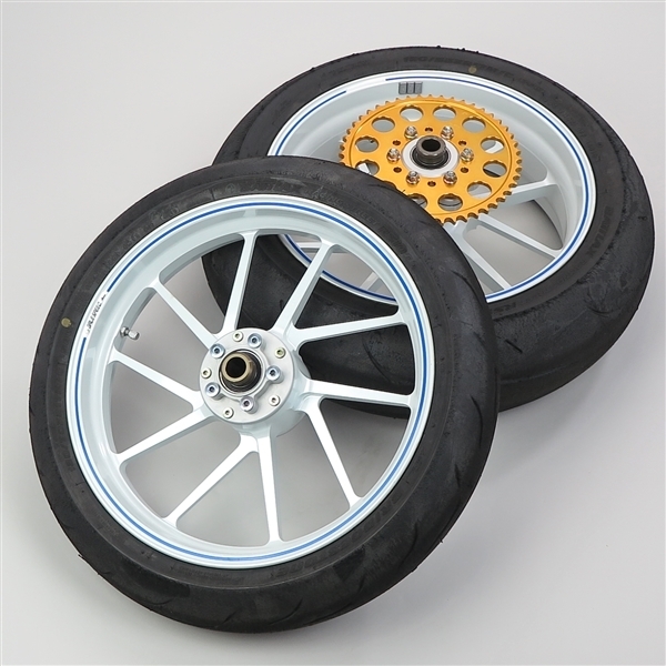 【セール，品質保証】 ZX-12R/'00-'06 ゲイルスピード TYPE-R アルミ鍛造ホイール 前後SET K0616C18 逆車(セット)｜売買されたオークション情報、yahooの商品情報をアーカイブ公開 - オークファン カワサキ用