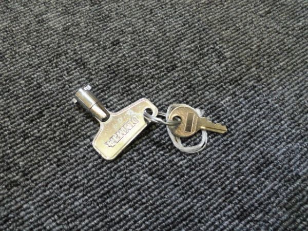  引取り歓迎 鍵付き★オリンピア パチスロ実機 俺の名はルパン三世P 中古★