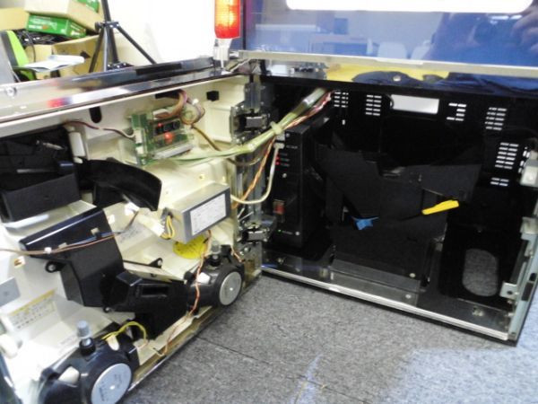  引取り歓迎 鍵付き★オリンピア パチスロ実機 俺の名はルパン三世P 中古★