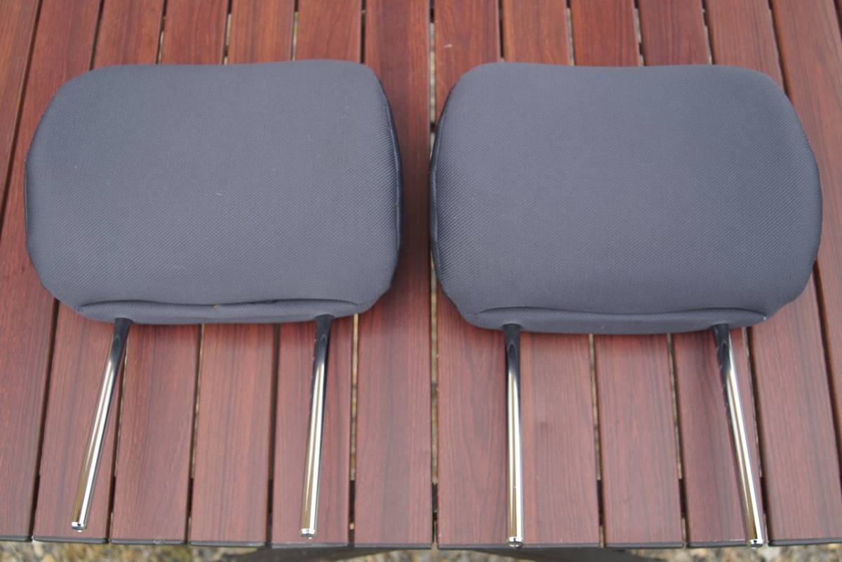 中古】☆ランクル70系 リアシート用ヘッドレスト左右ペア | OITC.CA