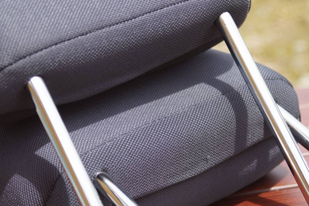 中古】☆ランクル70系 リアシート用ヘッドレスト左右ペア | OITC.CA