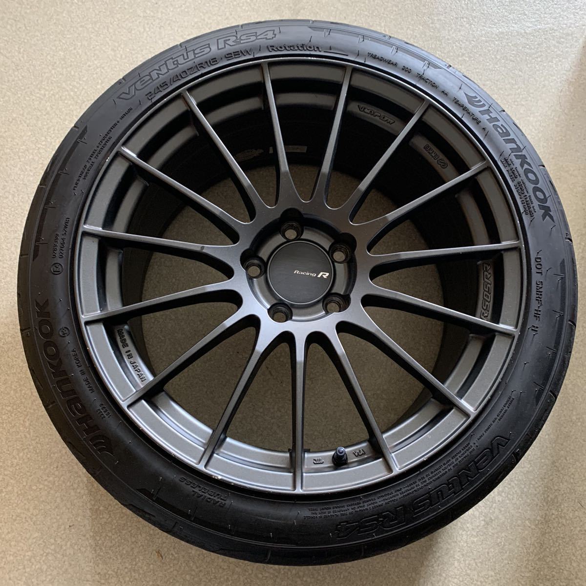 ENKEI RS05RR 9.0j+40 114.3 HANKOOK R-S4 245/40R18 インプレッサ GDB